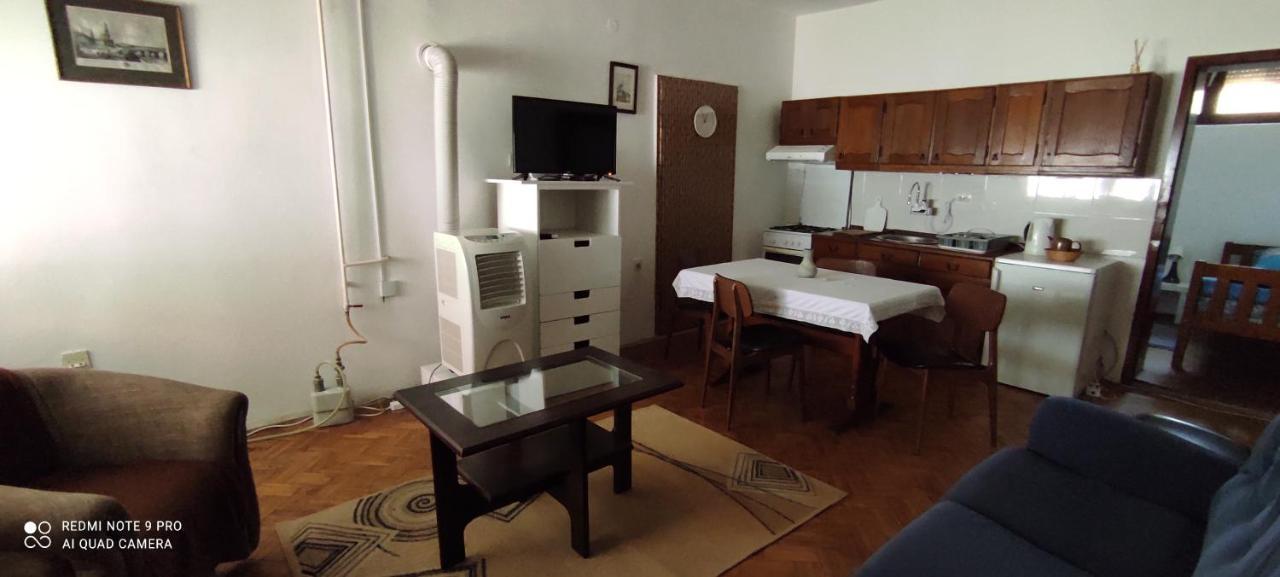 Apartmani Banatski Konak Zrenjanin Exterior foto